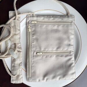 Travel security pouch with 3 zippers to wear inside your clothes and adjustable